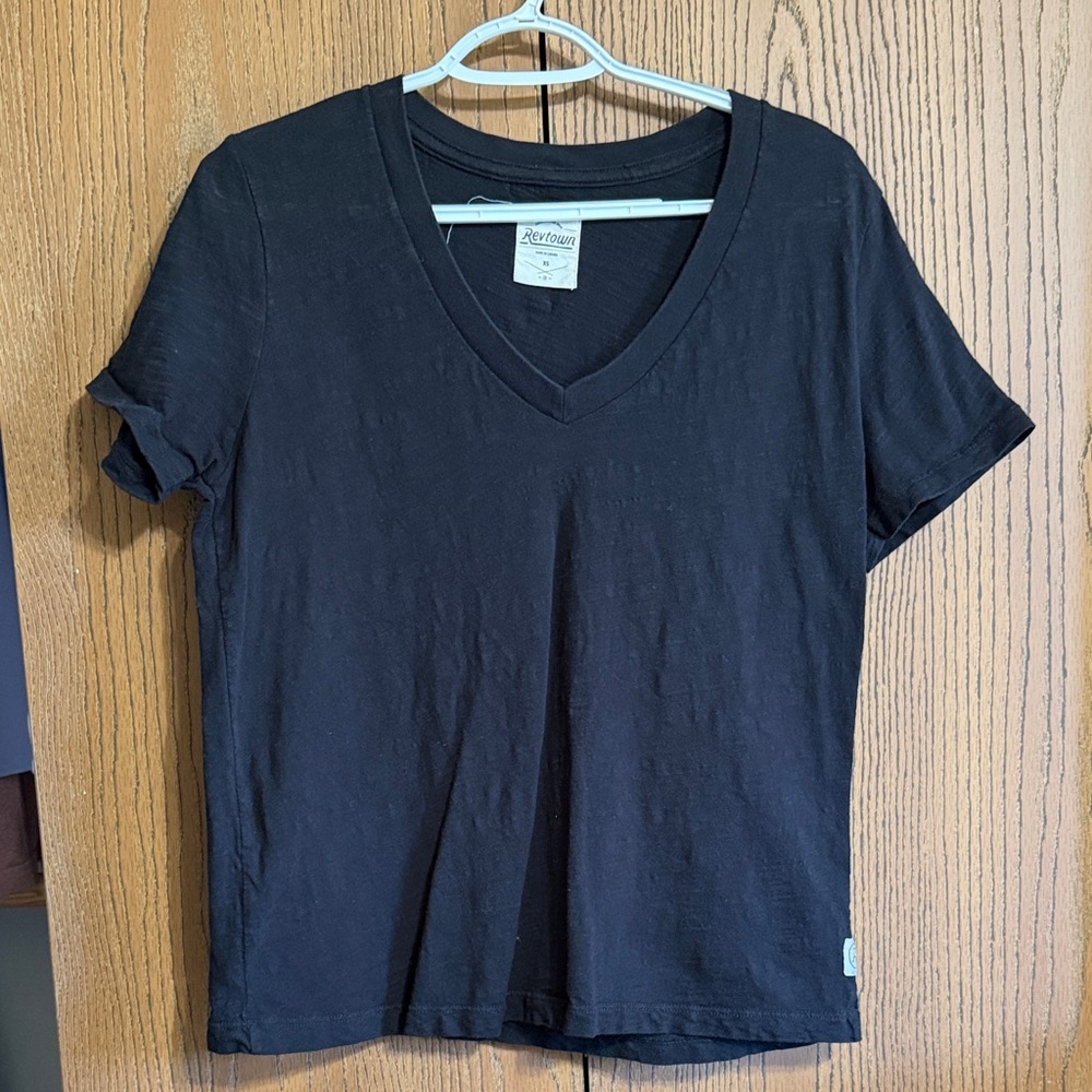 RevTown Black V-Neck Short Sleeve Oversized Tee XS PTP: 20.5
